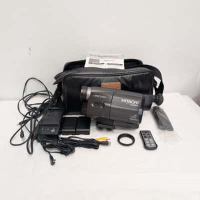 Hitachi 8mm Video Camera - VM-325LE + Accessories