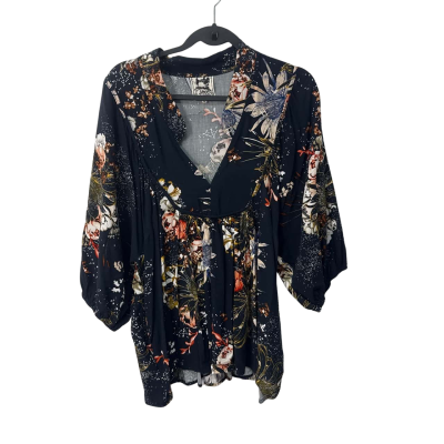 Jaase  Size 16 Long Sleeve Top Black  floral with pockets