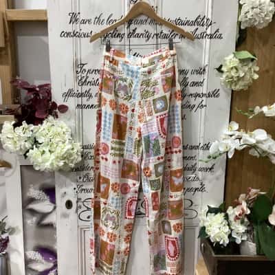 SPORTSGIRL BRAND! Womens  Size 6 High Waisted Pants Blue / Multicoloured / Orange / Pattern / Purple! STUNNING PATTERNED DESIGN! LIGHTWEIGHT GREAT FOR ANY SEASON! BNWT! PLEASE NOTE BUTTON IS MISSING BUYER WILL NEED TO USE SPARE BUTTON TO FIX! 