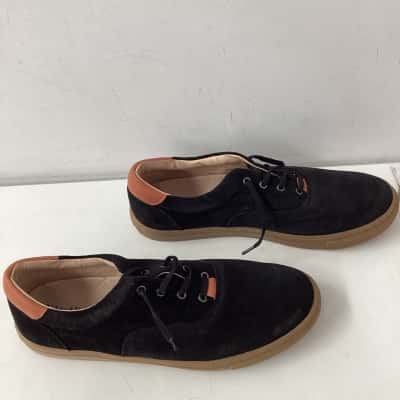 Mens ViviBlu Seude Black sneakers size UK 10