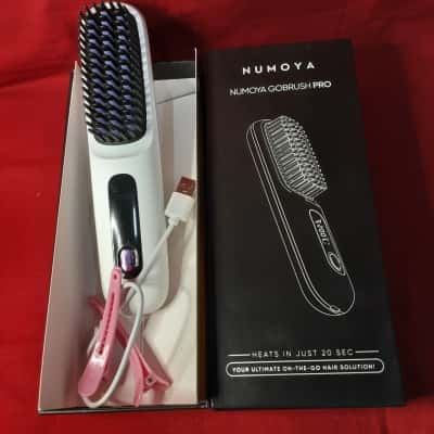 Numoya go brush Pro the ultimate  on the go hair solution