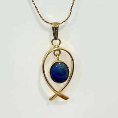 Vintage Gold tone Opal Pendant Necklace 