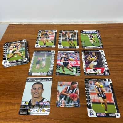 Collection of 38 Collingwood Football Club trading cards 
