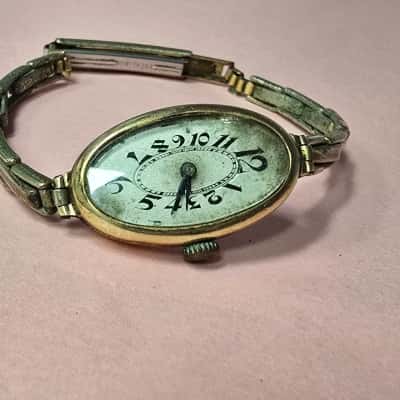 Vintage Retro Womens Watch - 9kt Gold Case only 375