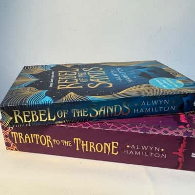 Rebel of the Sands Book 1&2 - Alwyn Hamilton 
