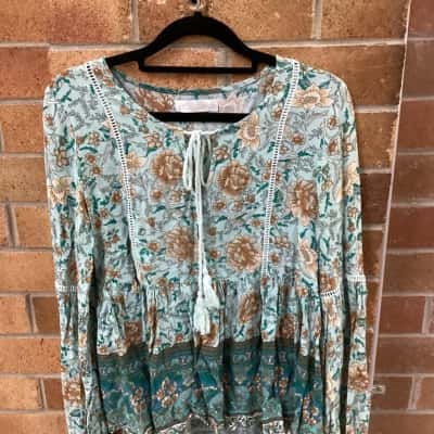 Miracle Womens  Size S Long Sleeve Top Floral Top