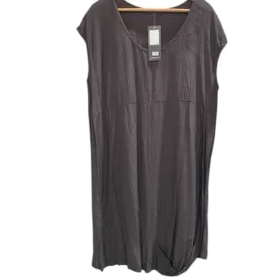  Womens  Size 16 profile dress