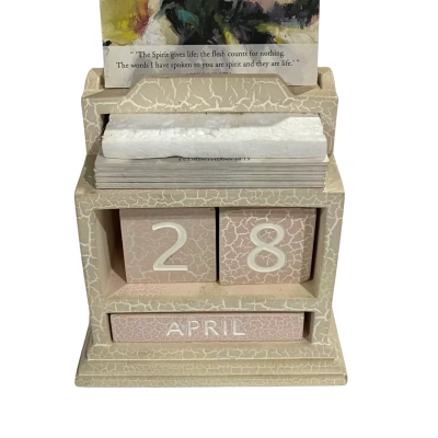 DaySpring Bible Verses & Perpetual Calendar Display