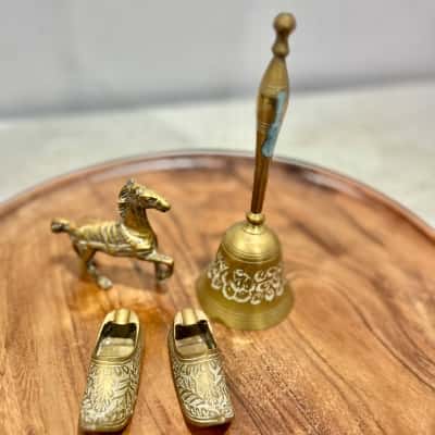 Brass Collection Bell, Horse & 2 Shoe Ashtrays 