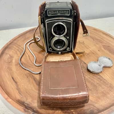 Vintage Rolleicord Twin Lens Reflex Film Camera 
