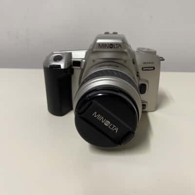 Minolta Dynax 404si SLR Camera