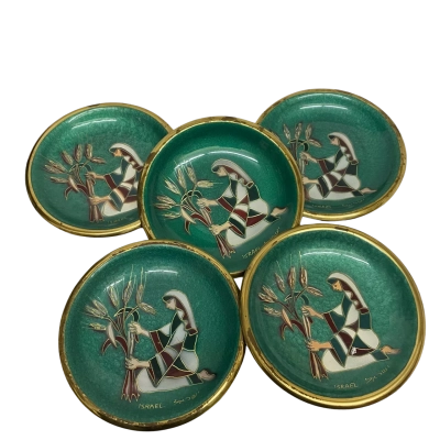 5 pack of vintage Israeli wall plates 