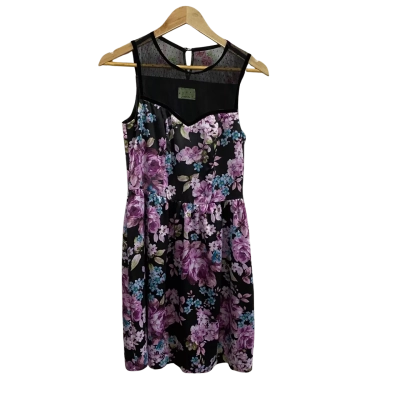 Review Womens  Size 10 Sleeveless Mini Dress Floral
