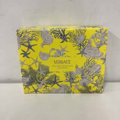 Yellow Diamond Eau de Toilette 50ml + Shower Gel + Body Lotion 3 Piece Set