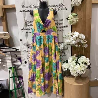 SPORTSGIRL BRAND! Womens  Size 16 Maxi Dress Blue / Floral / Green / Orange / Purple! BEAUTIFUL TIE BACK FLORAL DRESS! FEATURES A SMALL CUT OUT ON THE FRONT! MADE WITH 100% COTTON! GREAT FOR DRESSING UPNOR DOWN!
