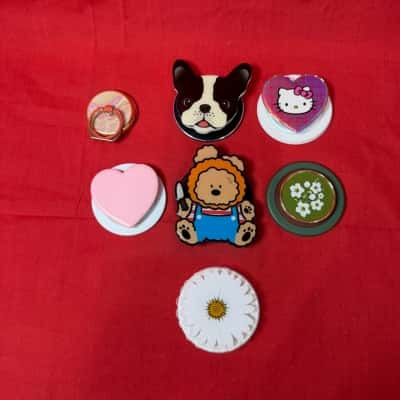 Set of 7 Decorative Phone Grips & Pop Sockets