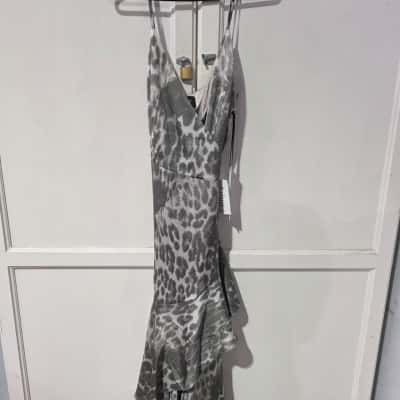 Decjuba Womens  Size 12 Maxi Dress Animal print 