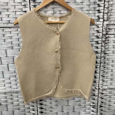 Dear Dove Womens  Size M Beige Knit Vest
