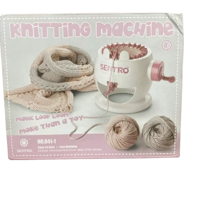 Sentro knitting machine No 841-1. 