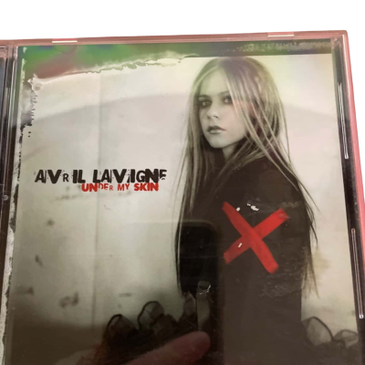 Avril Lavigne-Under my Skin-cd Album 