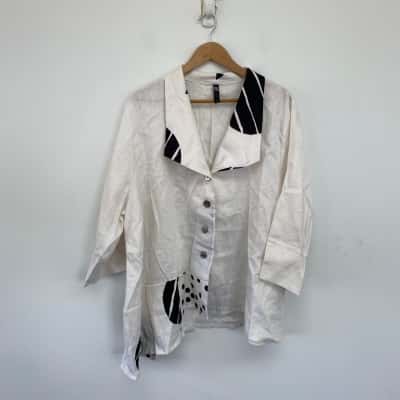 Taking Shape  Black White Short Sleeve SHirt  Size 24