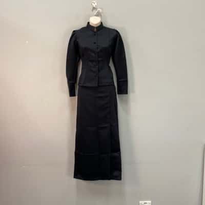 Natyada Womens 2 pce Set, size 8-10 Black Sateen