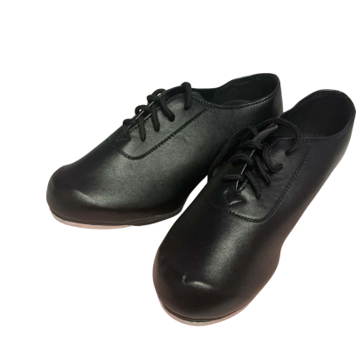 Womens  Size 38 tap shoe 