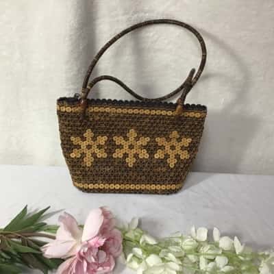  Womens Handmade Beige / Brown Coconut Shell Beaded Handbag