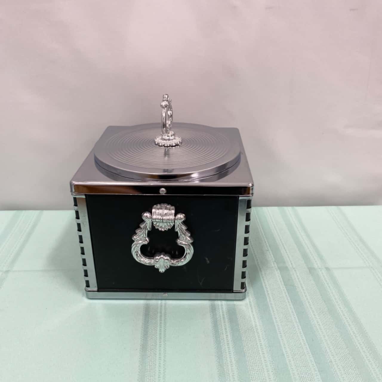 Black Plastic “ice bucket”