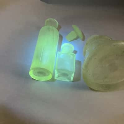 Uranium Glass Mini Bottles 365nm Torch