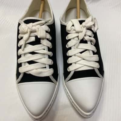 Charles & Keith Womens  Size 36 Sneakers Black  / White 