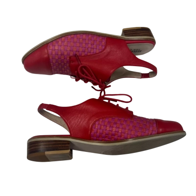 Bresley Womens Size 38EU 7AU Pink / Red Sling Back Oxfords