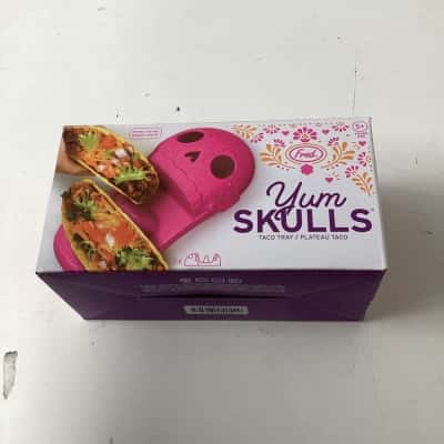 NEW - Yum Skulls taco tray  2 pkt