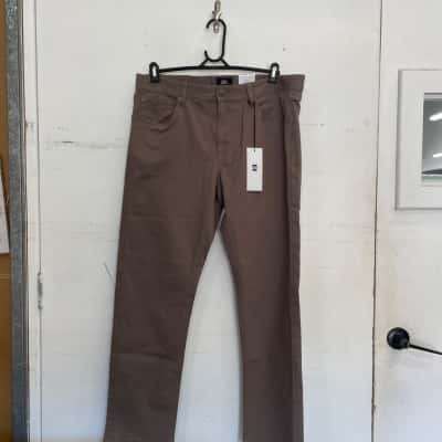 Just Jeans Mens  Size 36 Relaxed Fit Jeans / Slim Fit Jeans Brown 