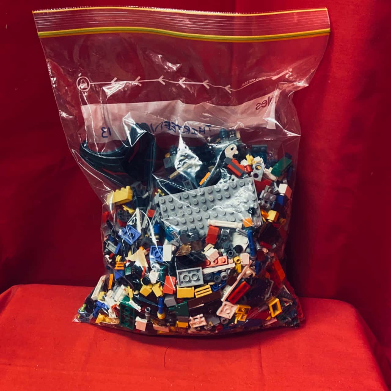 1Kg Mixed Bag of Lego (s)