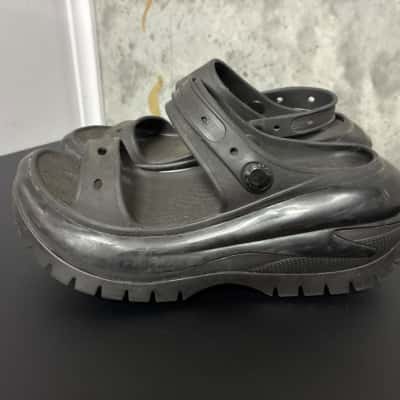 Crocs  Size 10 Black  chunky sandals 