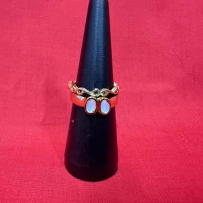 2x Gold-Tone Rings – Faux Moonstone & Infinity Design