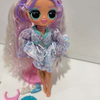 L.O.L. Surprise! O.M.G. Series 9 Pearla Fashion Doll