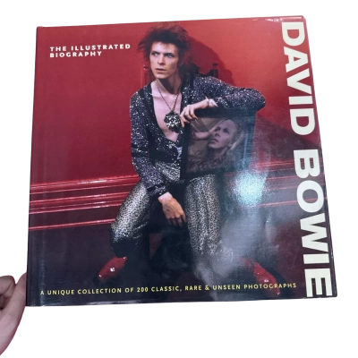 David Bowie: The Illustrated Biography: A Unique Collection... - Thomas, Gareth