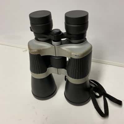 Binoculars 10-30 x 50