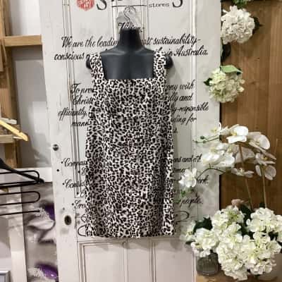 SEED HERITAGE BRAND! Womens  Size 16 Mini Dress Animal print / Brown / White! BNWT! STUNNING BUTTON UP SQUARE NECKLINE MINI DRESS! PERFECT FOR ANY SEASON! FEATURES BUTTONS ON THE BACK TO SINCH IN WAIST! 