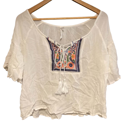 Boho peasant top  Size 14 Pattern / White 