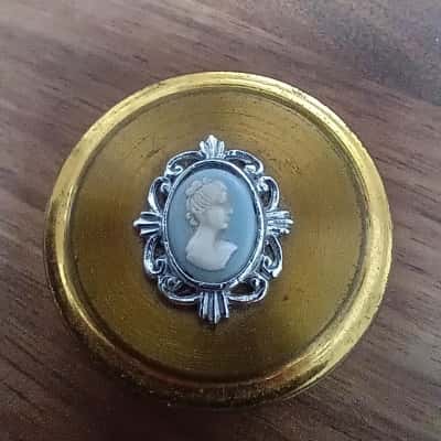 Margaret Rose Cameo Pill Box