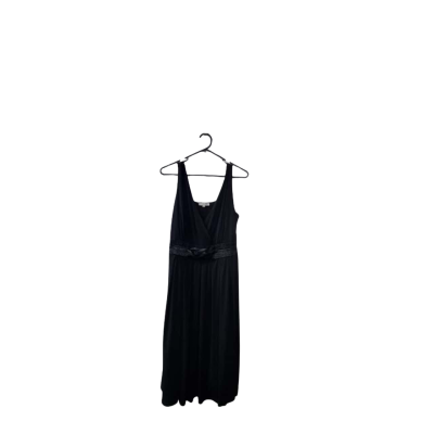 Laura Ashley Women's Size 8 Sleeveless Dress in Black  
