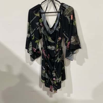  City Chic Playsuit Lily Pad   Size M Floral pattern 