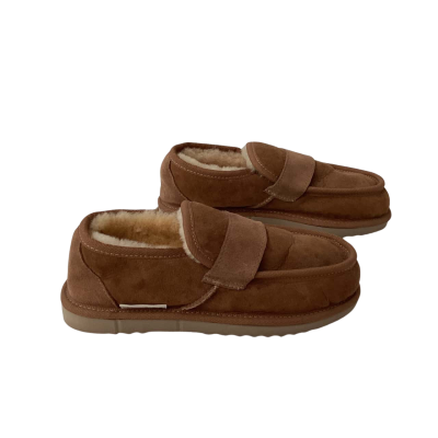 Unisex UGG slip-on loafer Medium