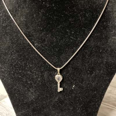Sterling silver chain and pendant 
