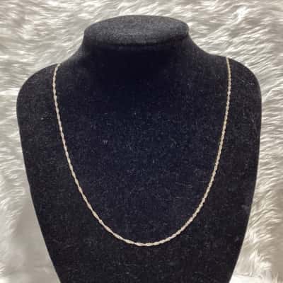  Women’s Sterling Silver Necklace 