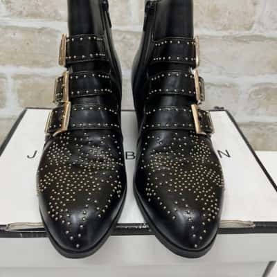 Jessica Buurman ankle boots
