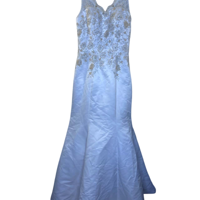  Womens  Size 6 Wedding Dress White 